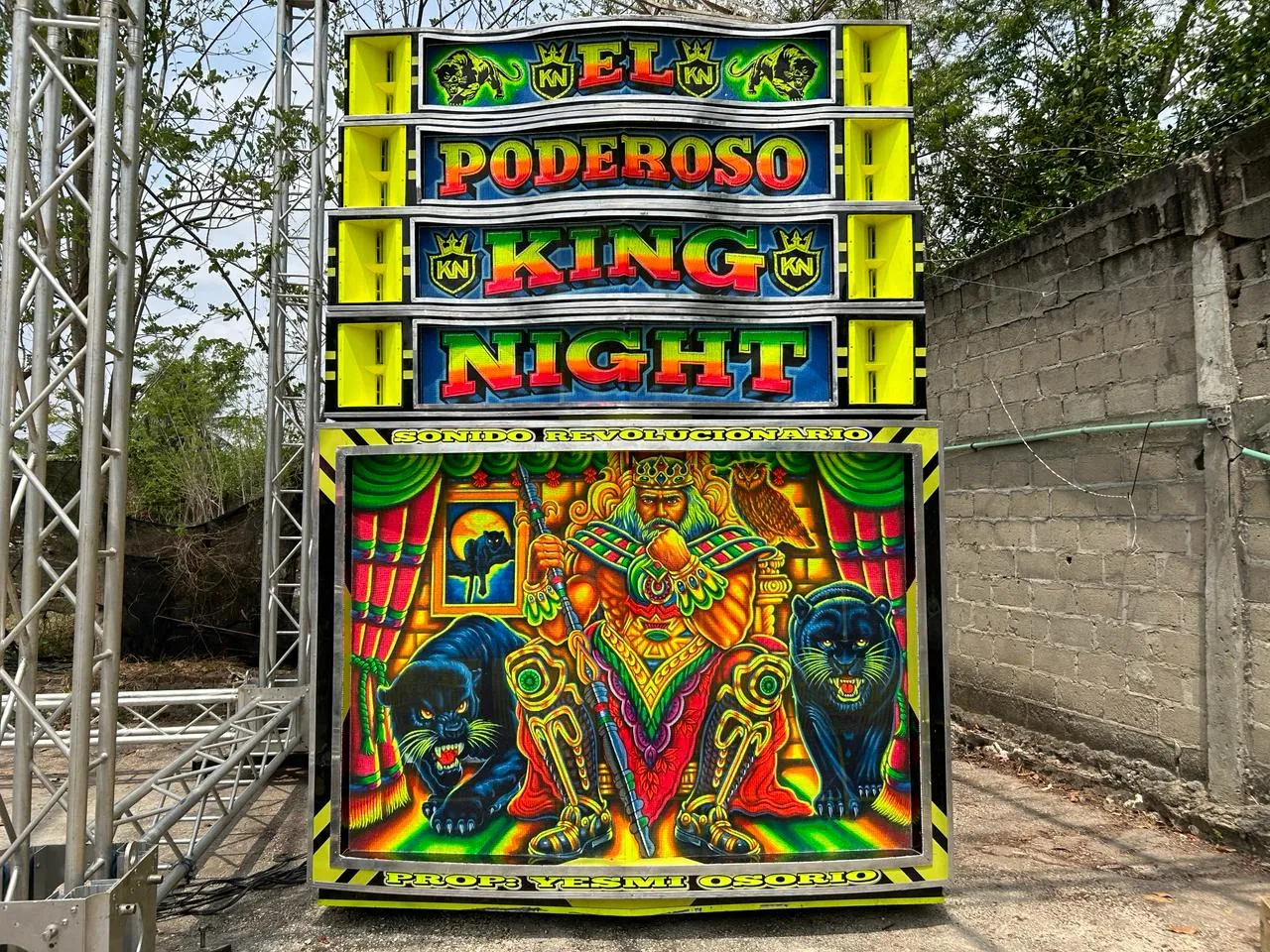 Picó King Night displayed as a broad wall of painted loudspeaker cabinets.