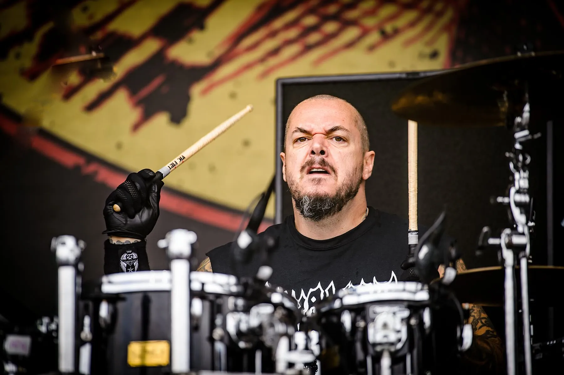 Max and Iggor Cavalera performing the Roots material together at Wacken Open Air in 2017.